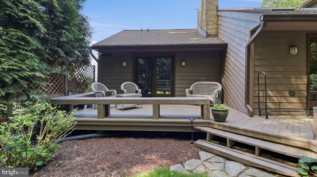 2185 SAMS CREEK RD, Westminster, MD 21157
