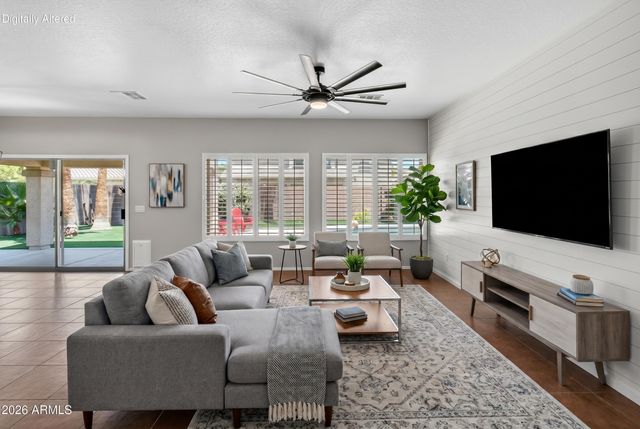 4158 E PEACH TREE Drive, Chandler, AZ 85249