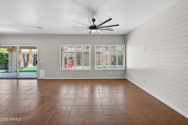 4158 E PEACH TREE Drive, Chandler, AZ 85249