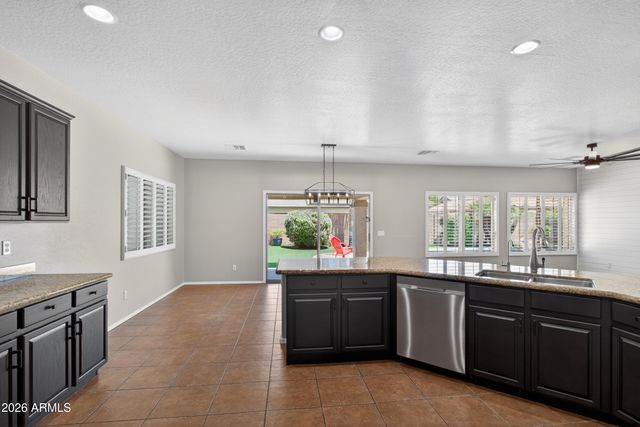 4158 E PEACH TREE Drive, Chandler, AZ 85249