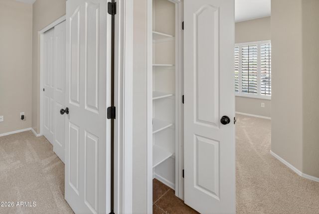 4158 E PEACH TREE Drive, Chandler, AZ 85249