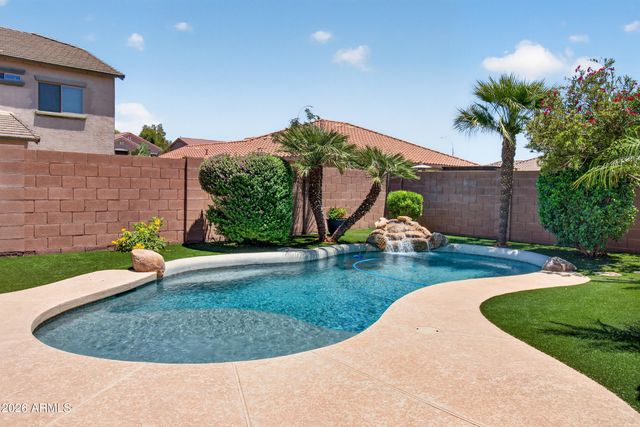 4158 E PEACH TREE Drive, Chandler, AZ 85249