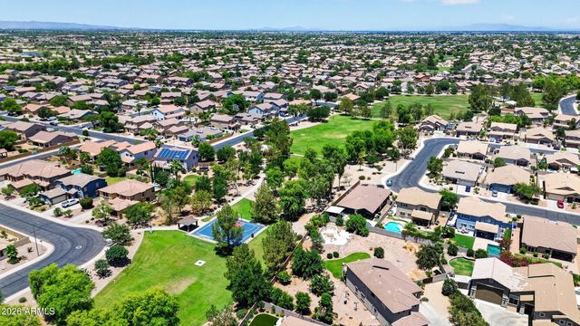 4158 E PEACH TREE Drive, Chandler, AZ 85249