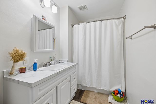 6042 Leighton Avenue, Lincoln, NE 68507