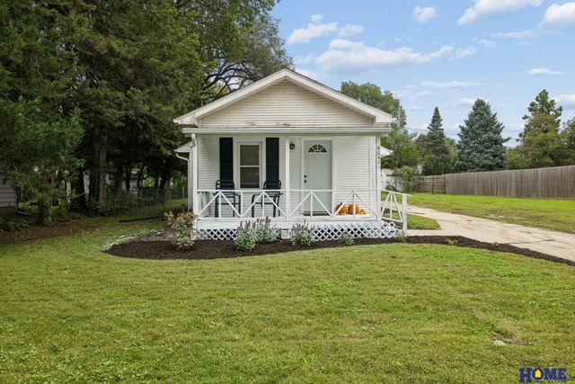 6042 Leighton Avenue, Lincoln, NE 68507