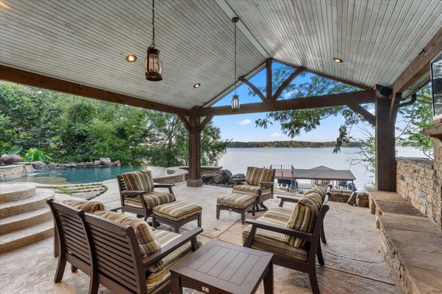 350 E El Dorado Drive, Scroggins, TX 75480