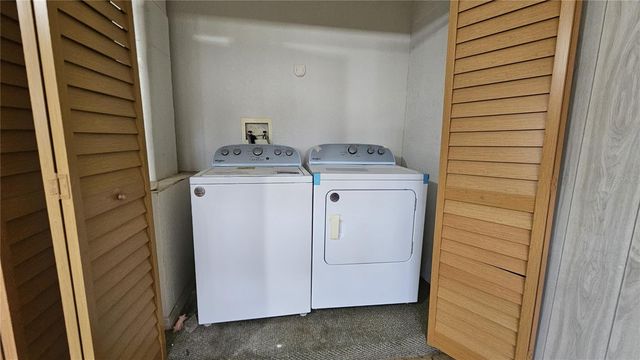 108 BRITTANY AVENUE, Mascotte, FL 34753