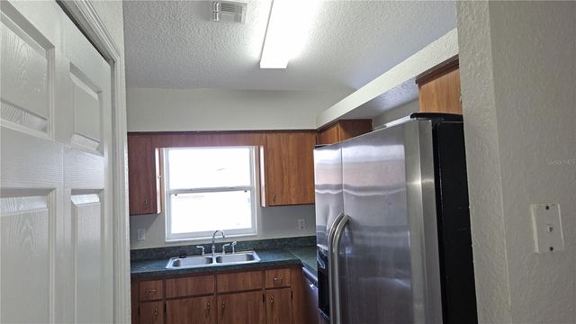 108 BRITTANY AVENUE, Mascotte, FL 34753