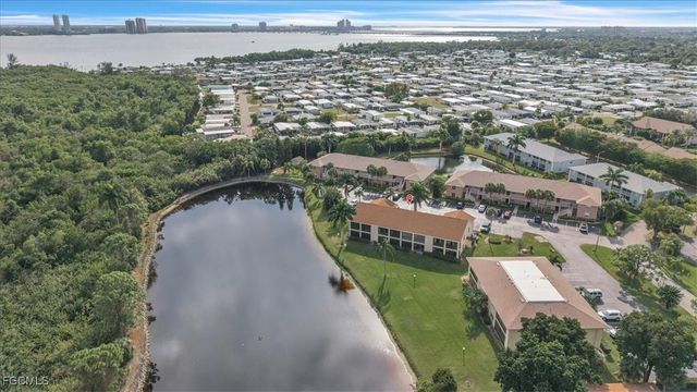 15000 Arbor Lakes DR E 6, North Fort Myers, FL 33917