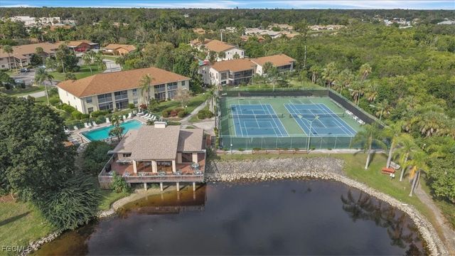 15000 Arbor Lakes DR E 6, North Fort Myers, FL 33917