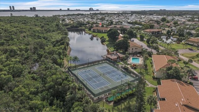 15000 Arbor Lakes DR E 6, North Fort Myers, FL 33917