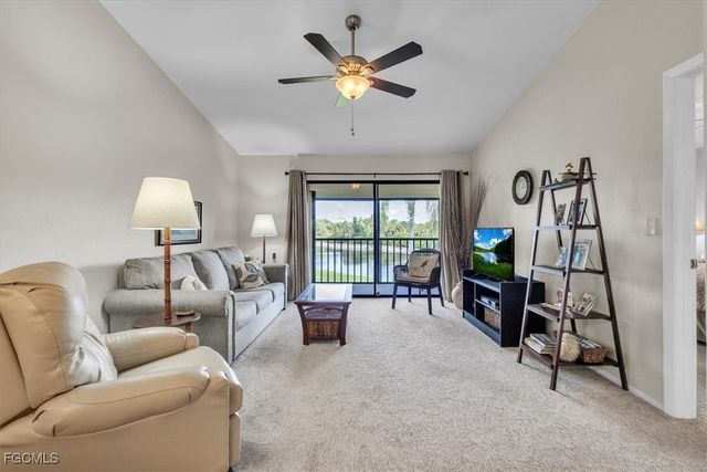 15000 Arbor Lakes DR E 6, North Fort Myers, FL 33917