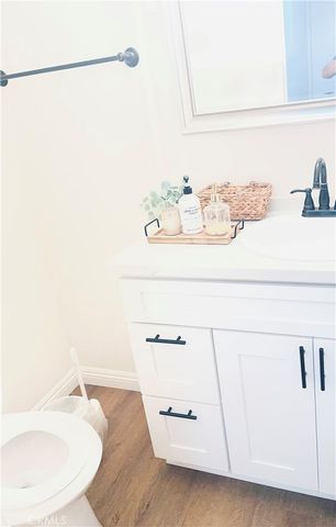 1964 W Glenoaks D, Anaheim, CA 92801