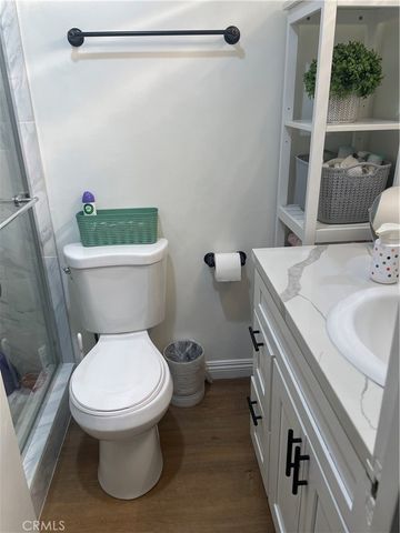 1964 W Glenoaks D, Anaheim, CA 92801