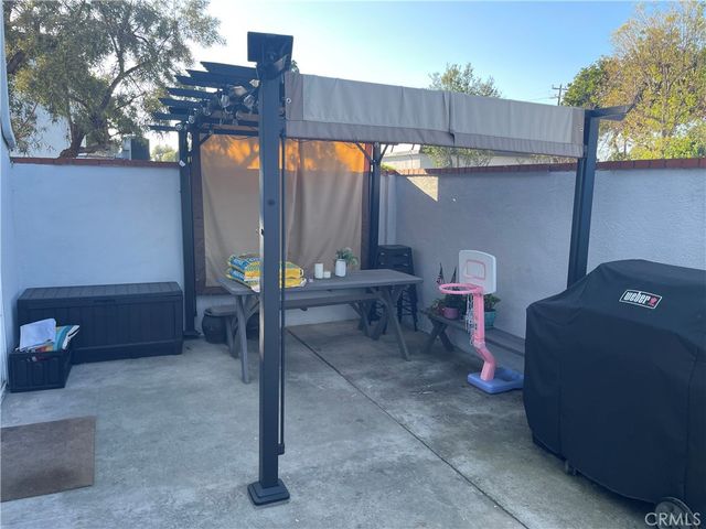 1964 W Glenoaks D, Anaheim, CA 92801