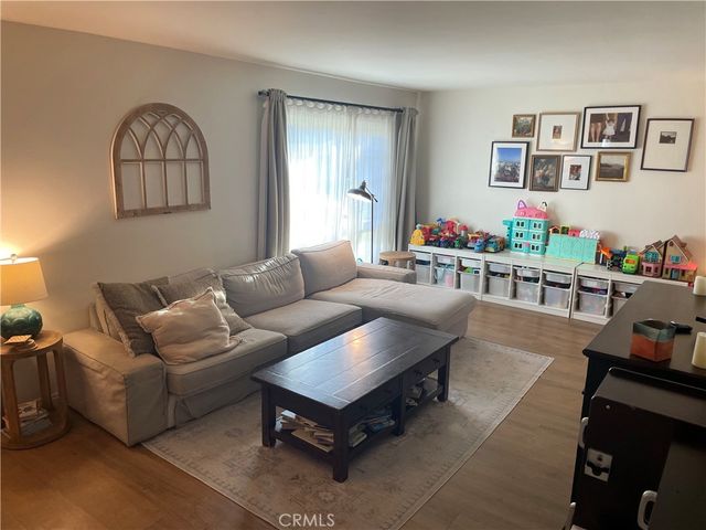 1964 W Glenoaks D, Anaheim, CA 92801