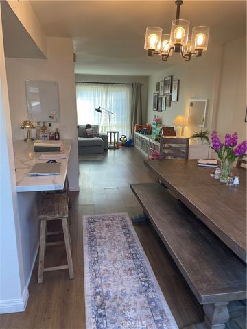 1964 W Glenoaks D, Anaheim, CA 92801