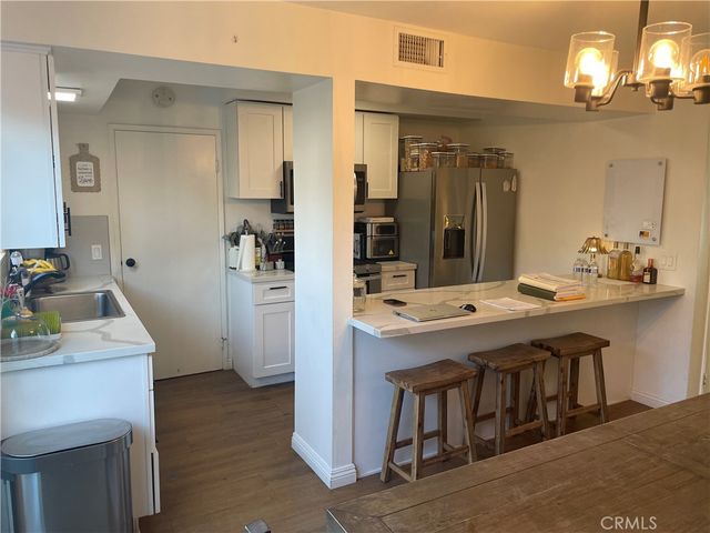 1964 W Glenoaks D, Anaheim, CA 92801