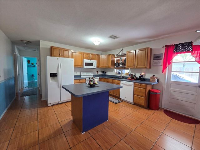 9272 51ST STREET N, Pinellas Park, FL 33782