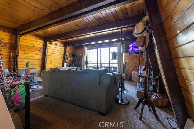 2476 Elko, Los Angeles, CA 92382