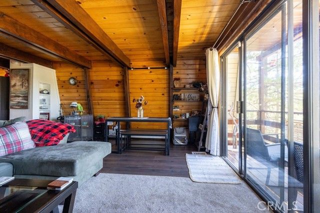 2476 Elko, Los Angeles, CA 92382