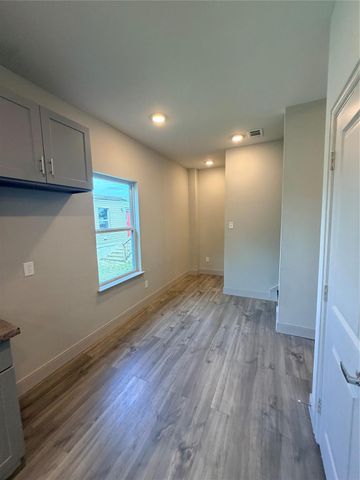 130 Flamingo Bight S, Baytown, TX 77523