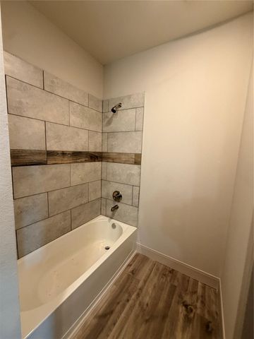130 Flamingo Bight S, Baytown, TX 77523