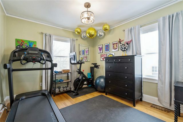 409 20th Street NE, Cedar Rapids, IA 52402