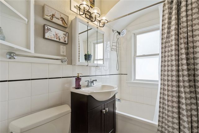 409 20th Street NE, Cedar Rapids, IA 52402