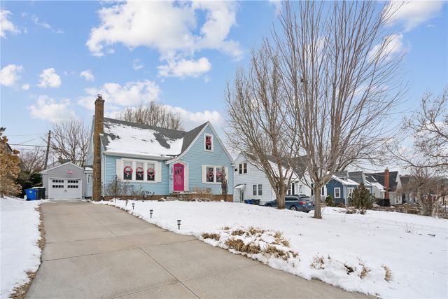 409 20th Street NE, Cedar Rapids, IA 52402