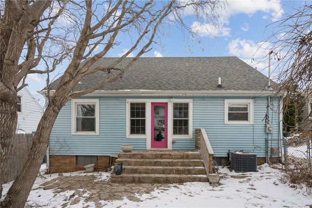 409 20th Street NE, Cedar Rapids, IA 52402