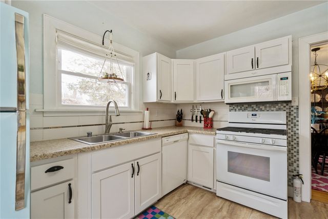 409 20th Street NE, Cedar Rapids, IA 52402