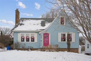 409 20th Street NE, Cedar Rapids, IA 52402