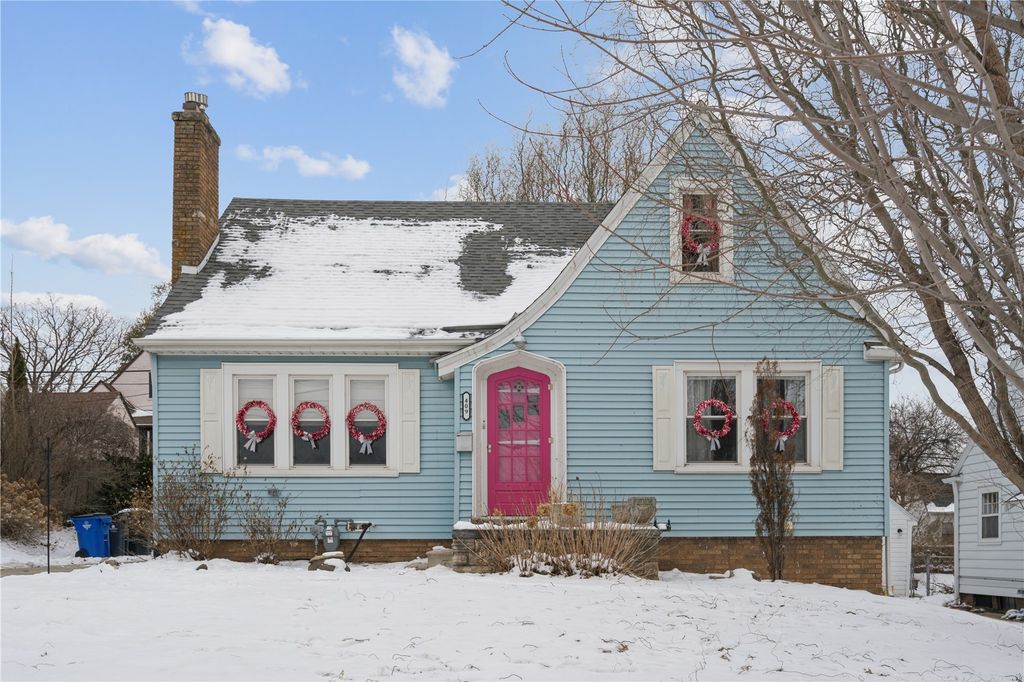409 20th Street NE, Cedar Rapids, IA 52402