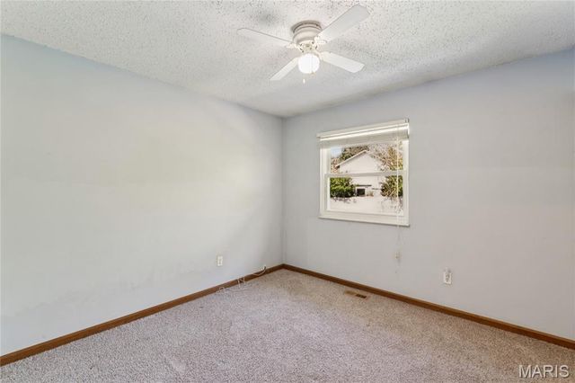 429 Far Hill Drive, Ballwin, MO 63021