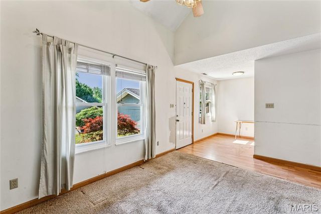 429 Far Hill Drive, Ballwin, MO 63021