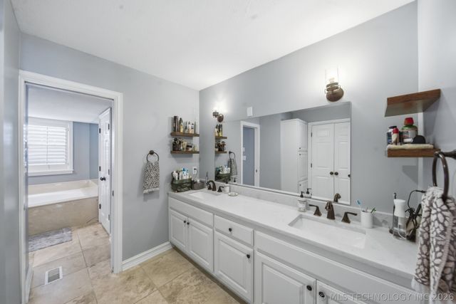 1425 E 21st Street, Tulsa, OK 74114