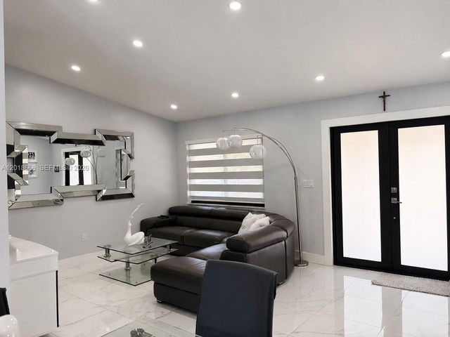 13452 SW 256th Ter 1, Homestead, FL 33032