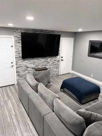 7258 Exeter 6, Paramount, CA 90723