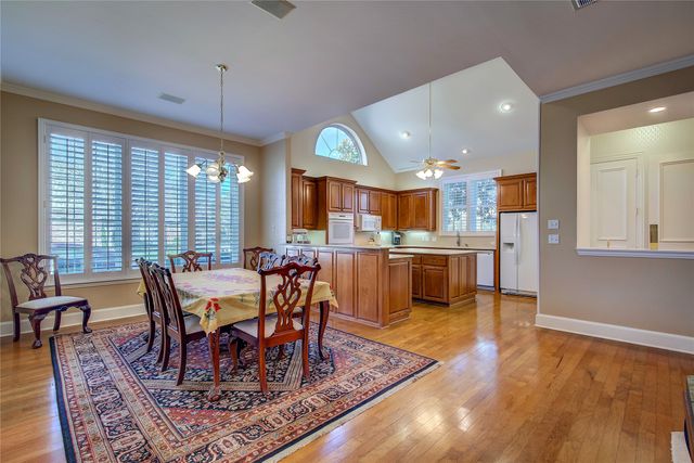 6404 Creekside Drive, Greenville, TX 75402