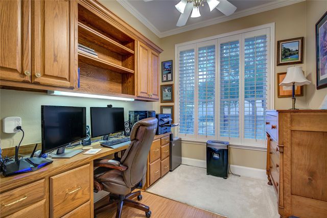 6404 Creekside Drive, Greenville, TX 75402