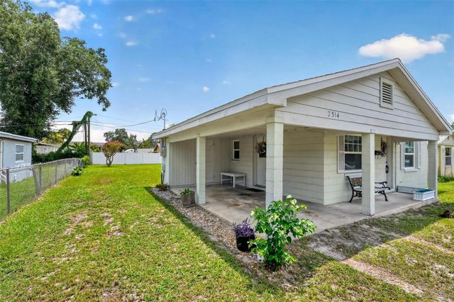 2514 DRAKE DRIVE, Orlando, FL 32810