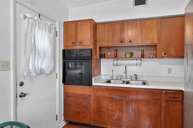 2514 DRAKE DRIVE, Orlando, FL 32810