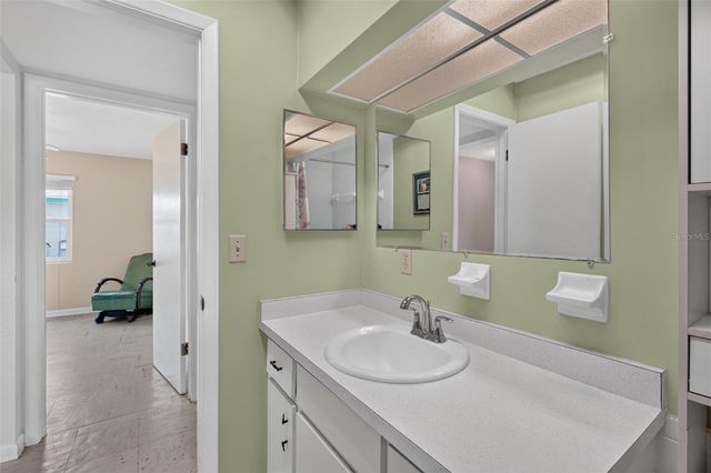 2514 DRAKE DRIVE, Orlando, FL 32810