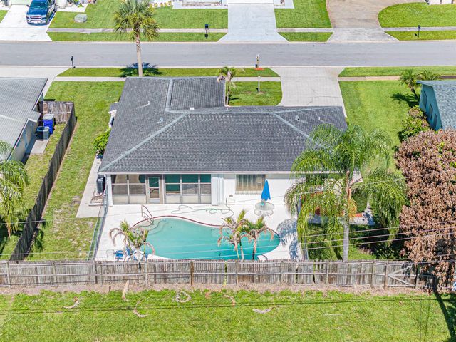 660 26TH Court, Vero Beach, FL 32962