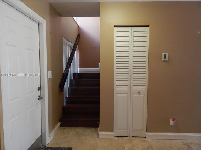 6959 SW 110th Ct, Miami, FL 33173