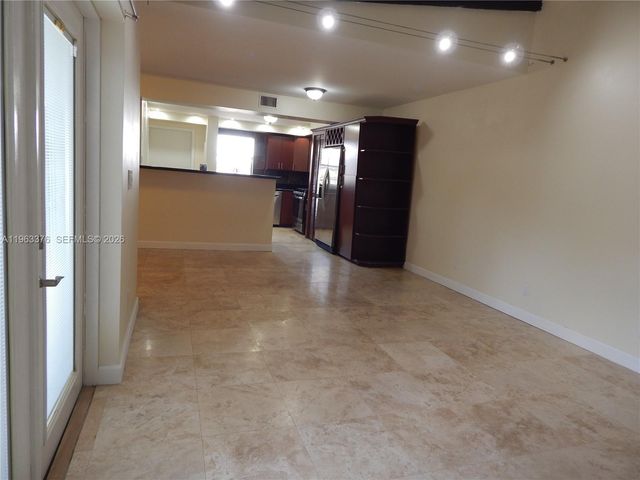 6959 SW 110th Ct, Miami, FL 33173