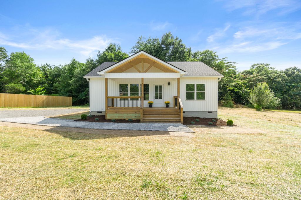 1283 New Home Road, Trenton, GA 30752