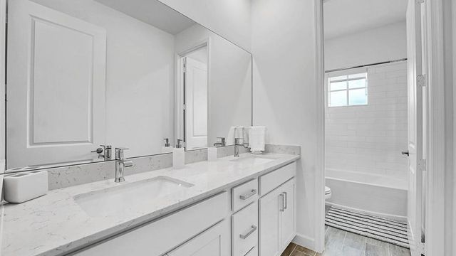 601 Hookline Circle, Loxahatchee, FL 33470