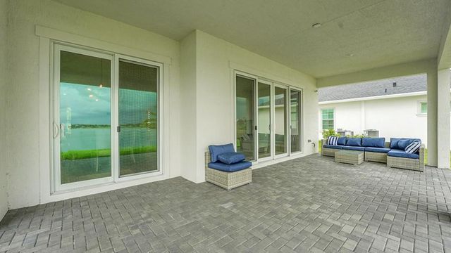 601 Hookline Circle, Loxahatchee, FL 33470